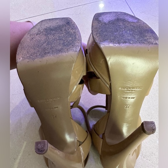 Yves Saint Laurent Tribute T strap platform Sandal - Picture 6 of 8
